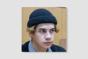 «Просто надеюсь на лучшее». Барабанщик «стоптайм» Влад вчера пропал из спеприемника, а теперь нашелся в отделе полиции. Это интервью его девушки